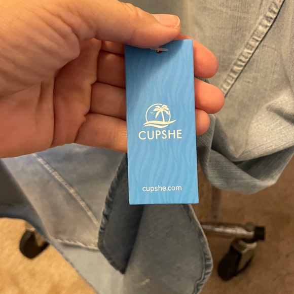 NWT Cupshe Distressed Denim Dress Size Ladies XL - Picture 2 of 3